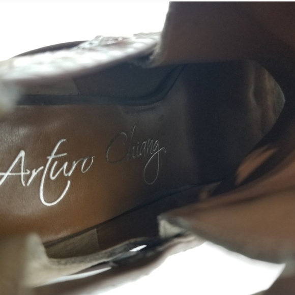 Arturo Chiang Caraleigh Peep Toe Leather Booties Warm Neutral Women's Size 8.5 - Picture 10 of 11